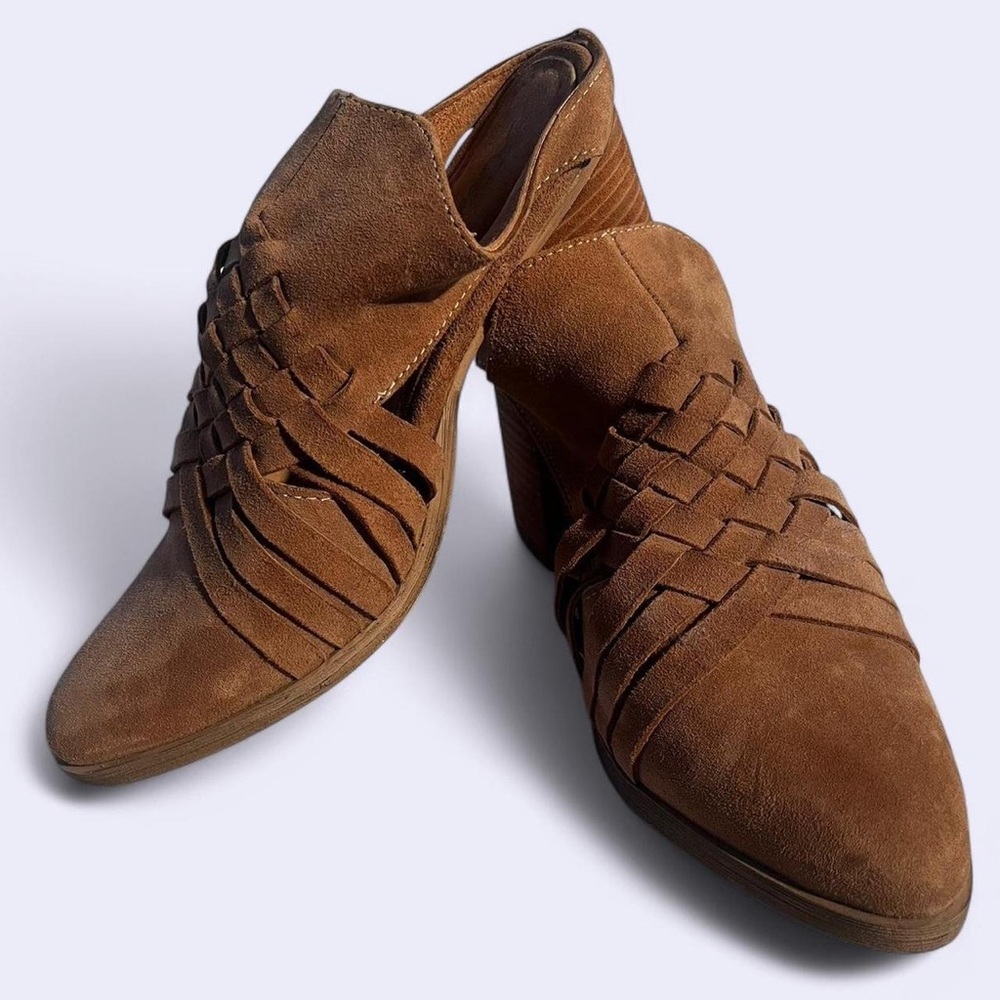 NWOT genuine suede western heeled mule boots in mushroom brown - 8.5